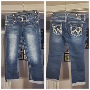 Vanity Capri